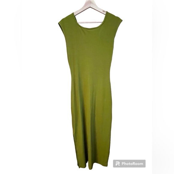 SHEIN green dress, slit on side - Picture 2 of 5